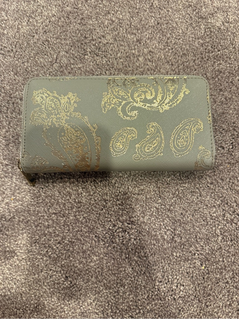 Source Unknown Green Zip Wallet with Gold Paisley